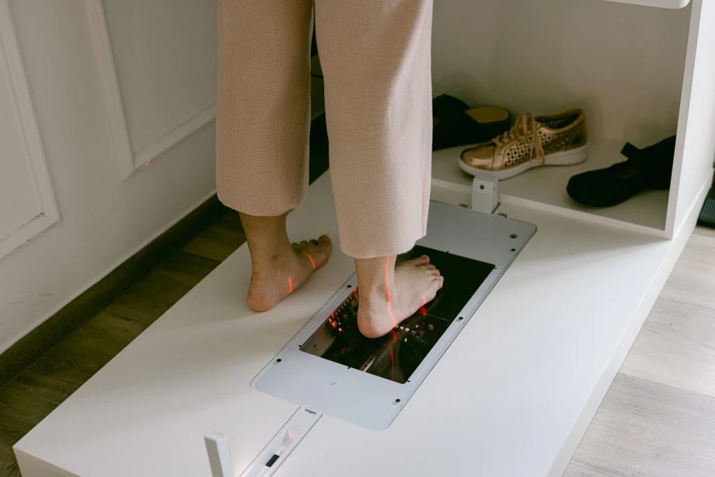 Podiatry treatment approach for Flat Feet, including assessment and a tailored care plan
