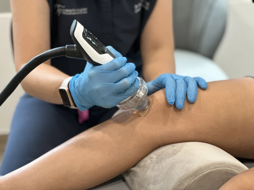 Podiatry treatment approach for Patellar Tendonitis, including assessment and a tailored care plan