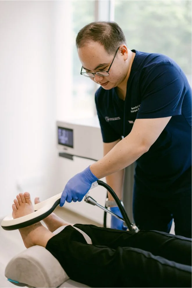 Singapore podiatrist treating foot pain extracorporeal magnetotransduction therapy (EMTT)