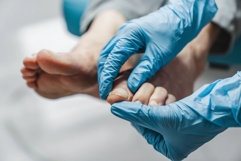 Podiatry treatment approach for Toe Pain, including assessment and a tailored care plan
