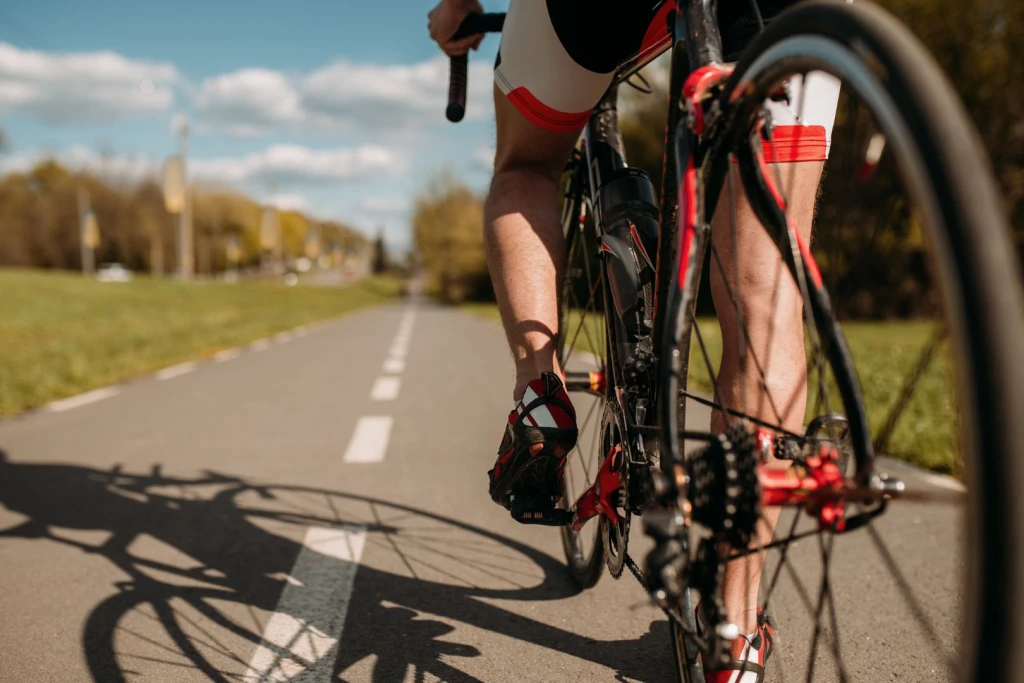 Hip Flexor Strain Symptoms, Causes, and Treatment