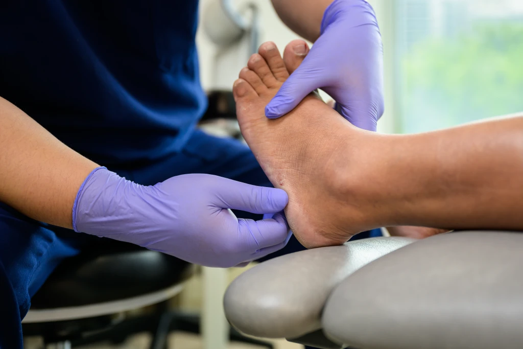 Managing Foot Psoriasis Symptoms, Causes, and Treatment at Straits Podiatry